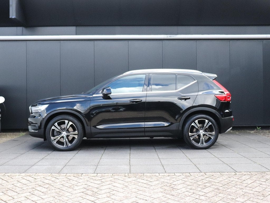 Volvo XC40 1.5 T5 Recharge Business Pro | CAMERA | TREKHAAK, Stof, Euro 6, 1712 kg, Zwart