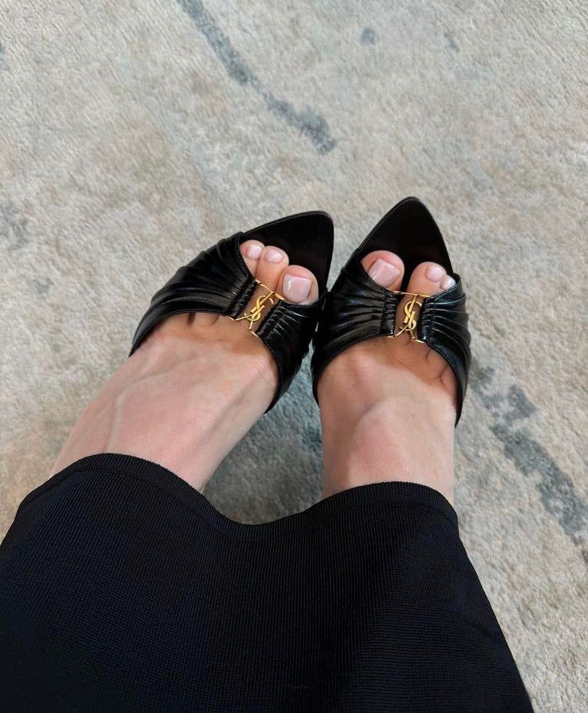 Zwarte hakken nieuw, Kleding | Dames, Schoenen, Ophalen of Verzenden, Zo goed als nieuw, Zwart