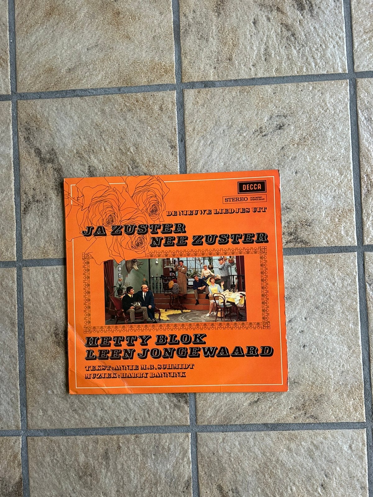 LP MET DE LIEDJES UIT JA ZUSTER NEE ZUSTER, Cd's en Dvd's, Vinyl | Nederlandstalig, LP, Cabaret of Kleinkunst, Ophalen of Verzenden