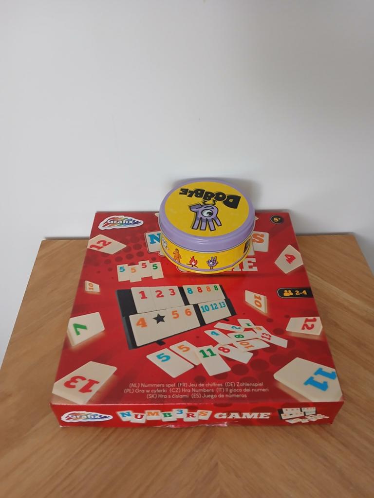 Numbers Game & Dobble - Leuk voor het hele gezin!, Gebruikt, Ophalen of Verzenden, Grafix, Een of twee spelers