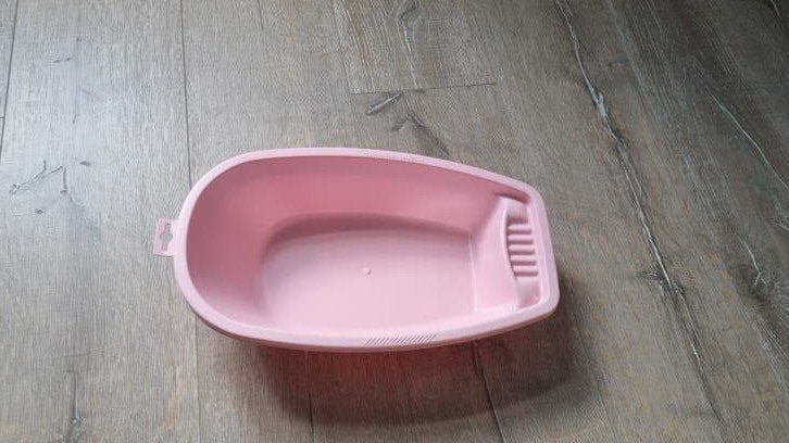 Roze babybadje met antislip, Kinderen en Baby's, Zo goed als nieuw, Badje, Standaard, Ophalen