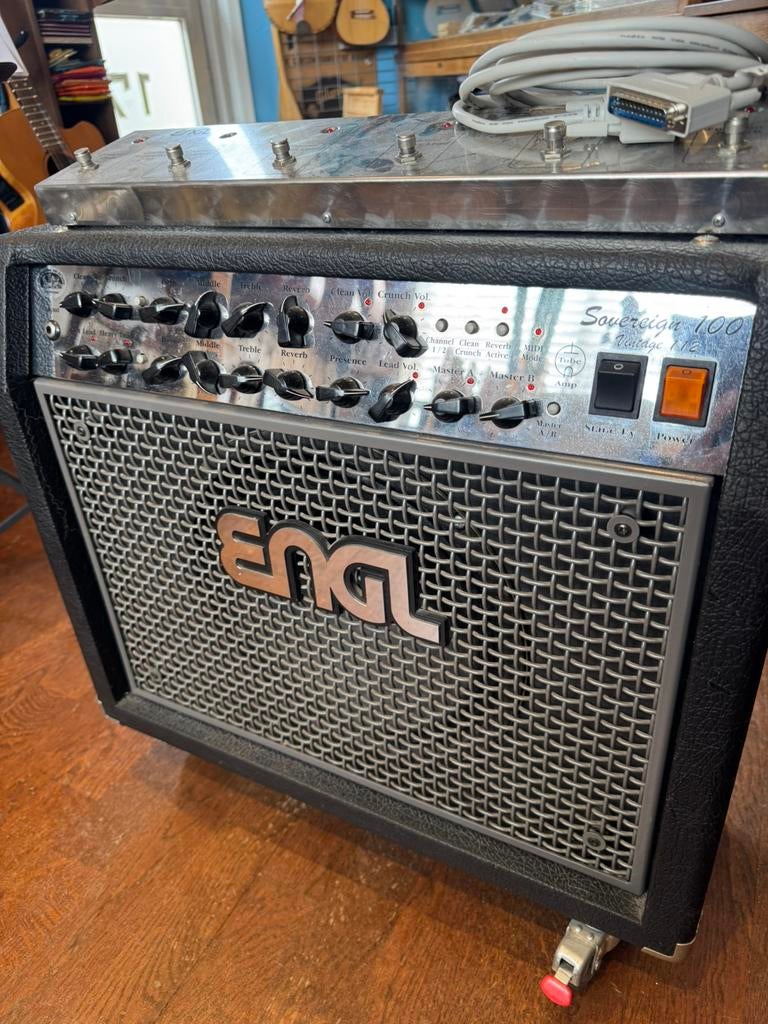 Te koop Engl sovereign 112 met z10 pedaal en kabel, Muziek en Instrumenten, Ophalen, Zo goed als nieuw, 50 tot 100 watt
