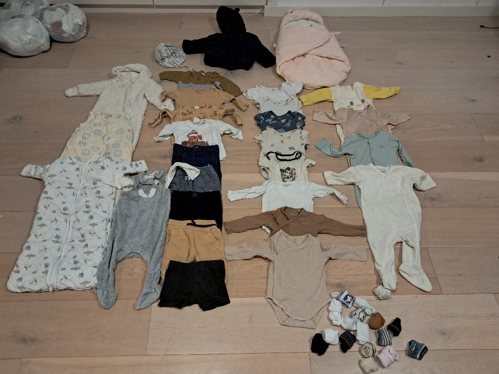 Meer dan 30 stuks babykleding, maat 3-6 maanden (62-68), Kinderen en Baby's, Ophalen, Overige typen, Jongetje of Meisje, Zo goed als nieuw