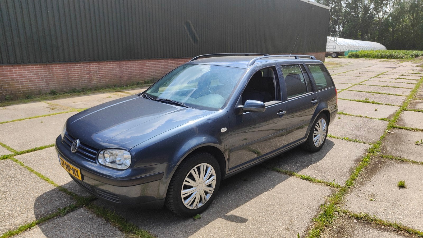 Volkswagen Golf 1.6 Variant 77KW 2001 Blauw motor defect, Stof, Zwart, 4 cilinders, Blauw