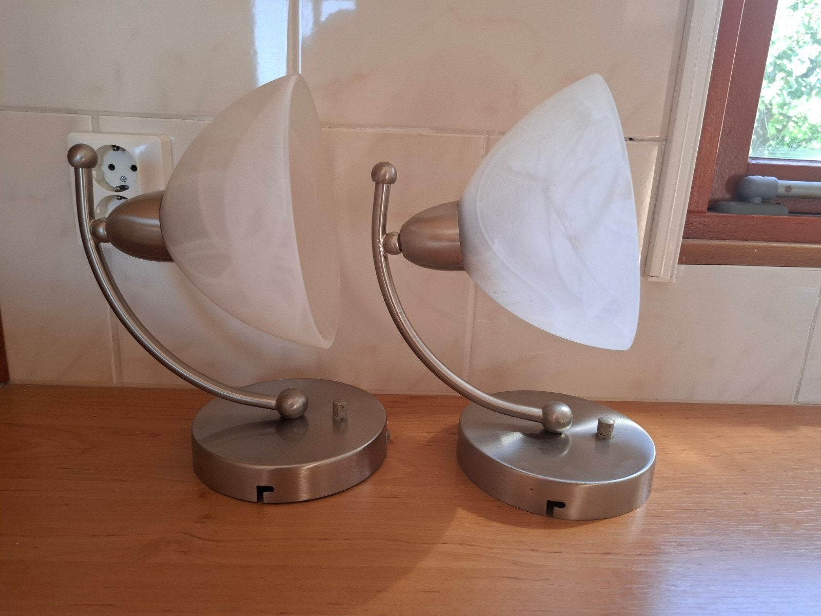 Wandlampen met melkglas kap, Overige merken, Gebruikt, Overige fittingen, Zilver