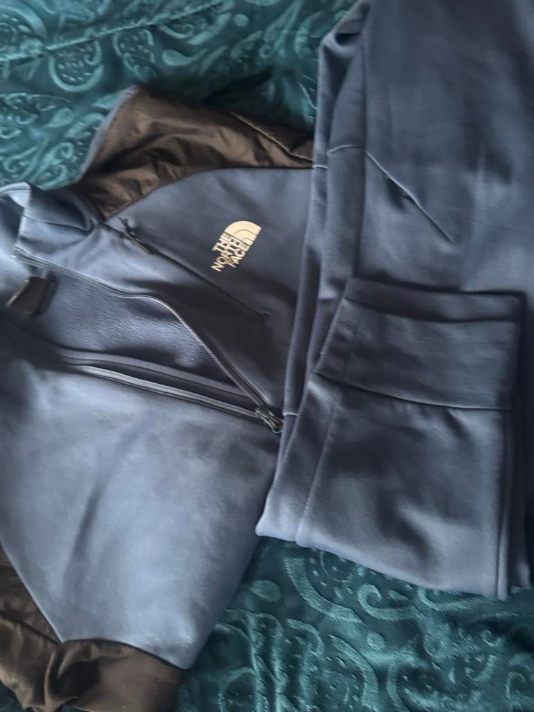 The North Face Trainingspak - Maat M, Kleding | Heren, Sportkleding, Fitness, Ophalen of Verzenden, Zo goed als nieuw, Maat 48/50 (M)