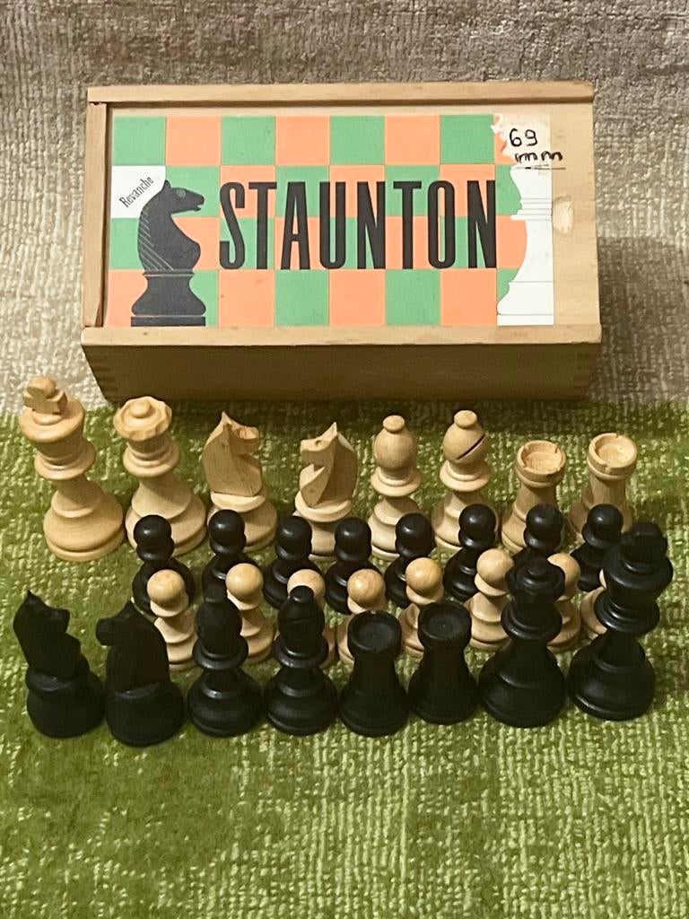 Vintage Chess Staunton Koninghoogte 69 mm, Hobby en Vrije tijd, Ophalen of Verzenden, Gebruikt