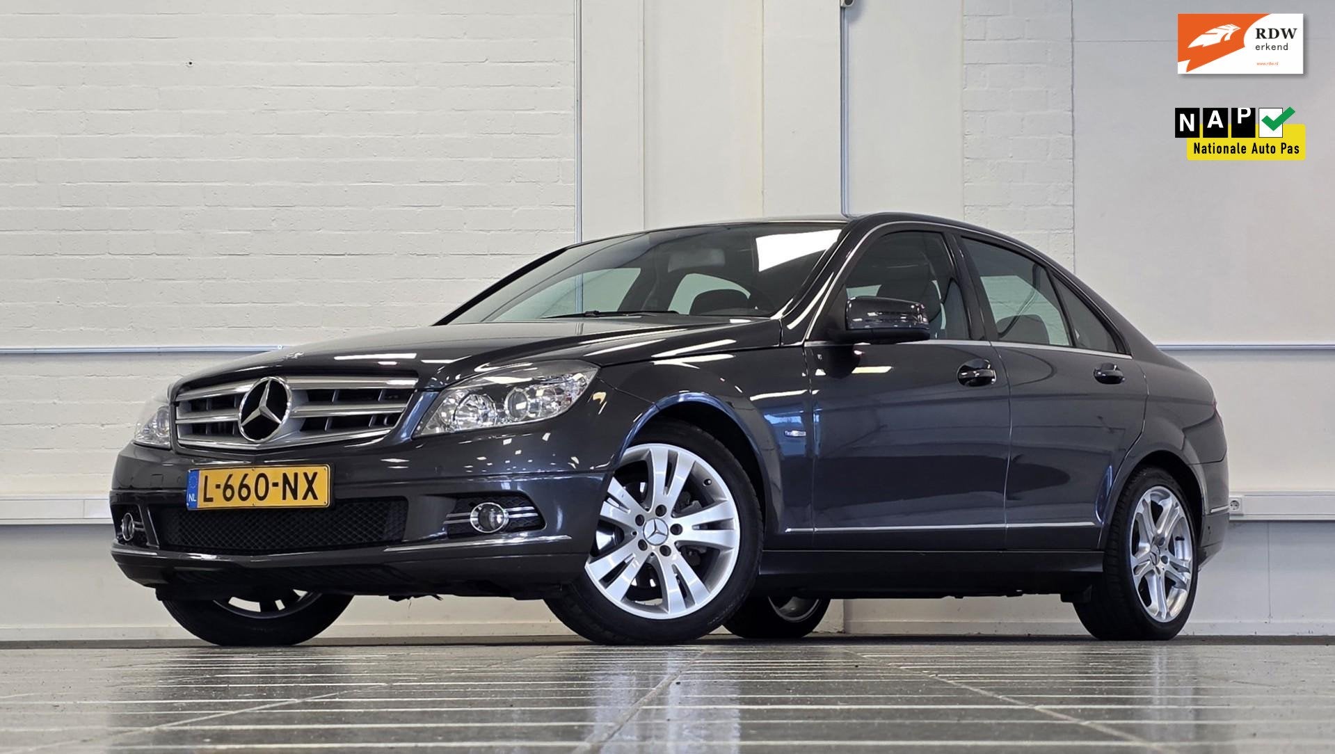Mercedes-Benz C-klasse 180 CGI Nieuwe Ketting Business Editi, Stof, Emergency brake assist, 1796 cc, 14 km/l