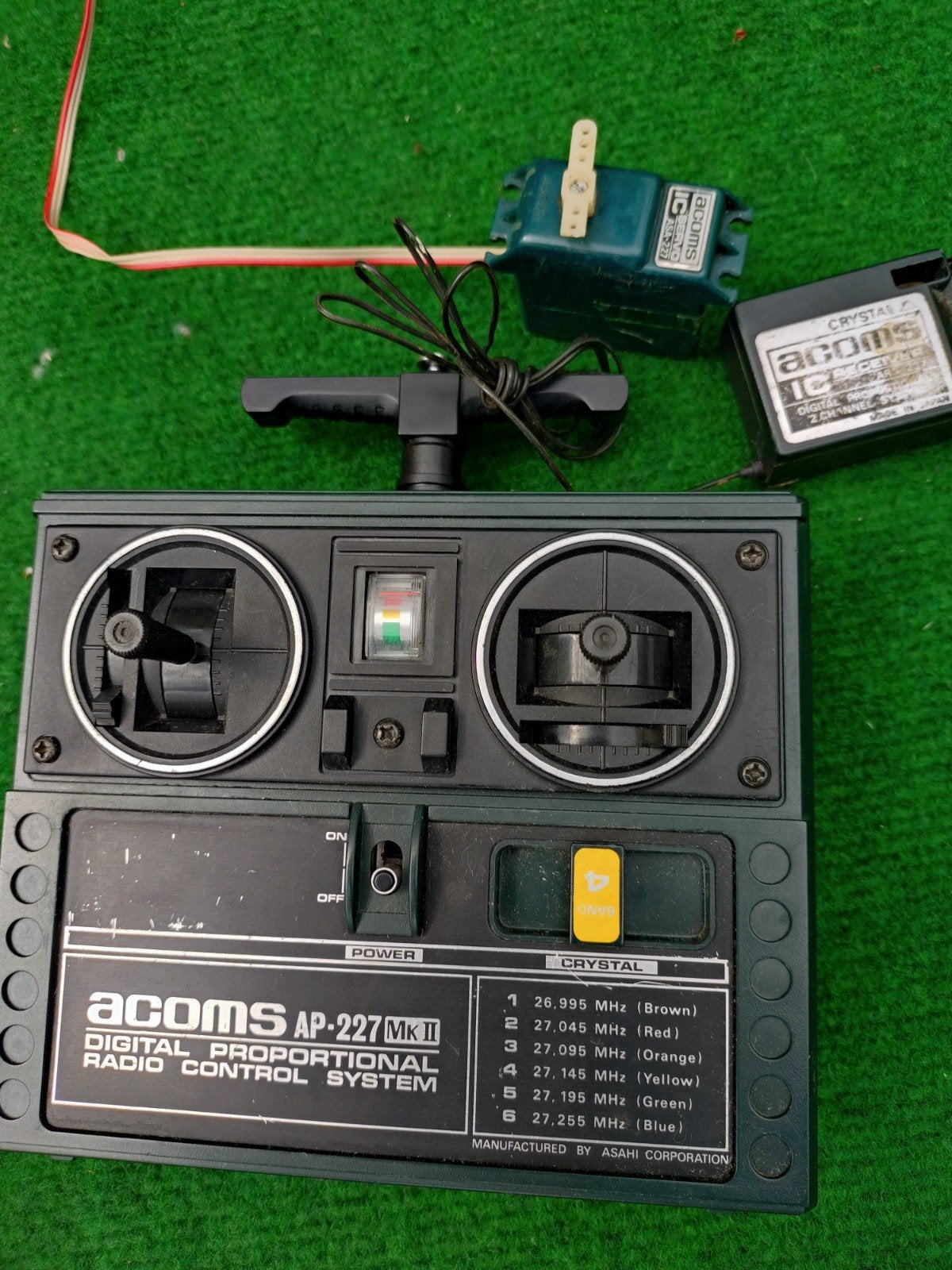 Acoms Ap227 MK2 zenderset met servo vintage, Ophalen of Verzenden, Gebruikt