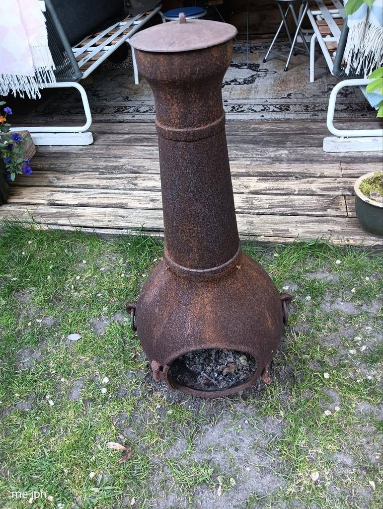 Vuurhaard ,oliecans , sleutels,vespa bord ., Tuin en Terras, Ophalen, Gebruikt