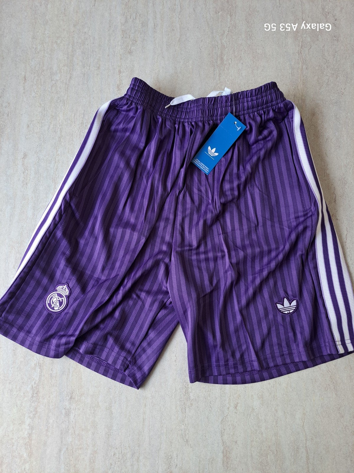 Real Madrid Terrace Icons Korte Broek - Nieuw XL, Paars, Nieuw, Overige maten, Ophalen of Verzenden