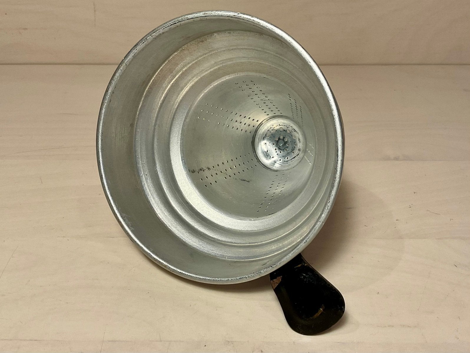Vintage aluminium koffiefilter doorsnee bovenzijde 11 cm, Ophalen of Verzenden, Gebruikt
