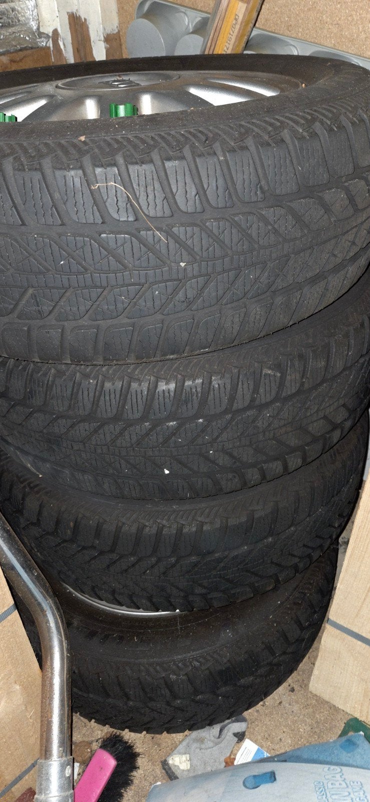 Winterbanden met aluminium velgen 205/60R15 Audi A3, Ophalen of Verzenden, Gebruikt