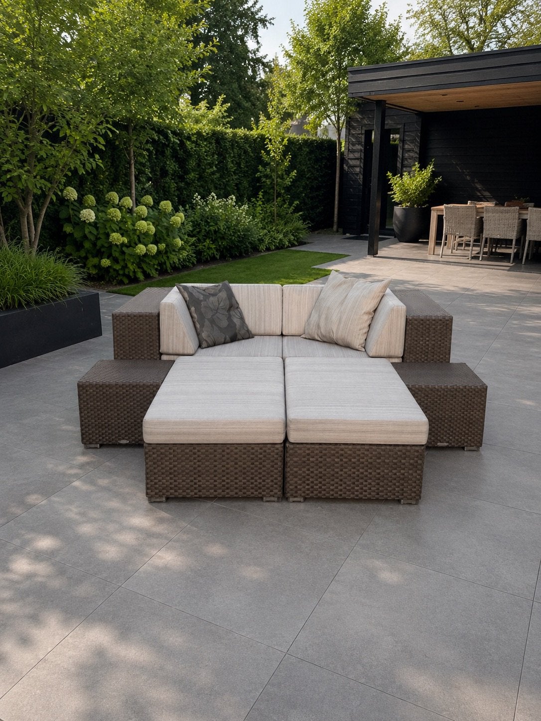 Dedon Loungeset Ligbedden, Ophalen, Zo goed als nieuw, Wicker