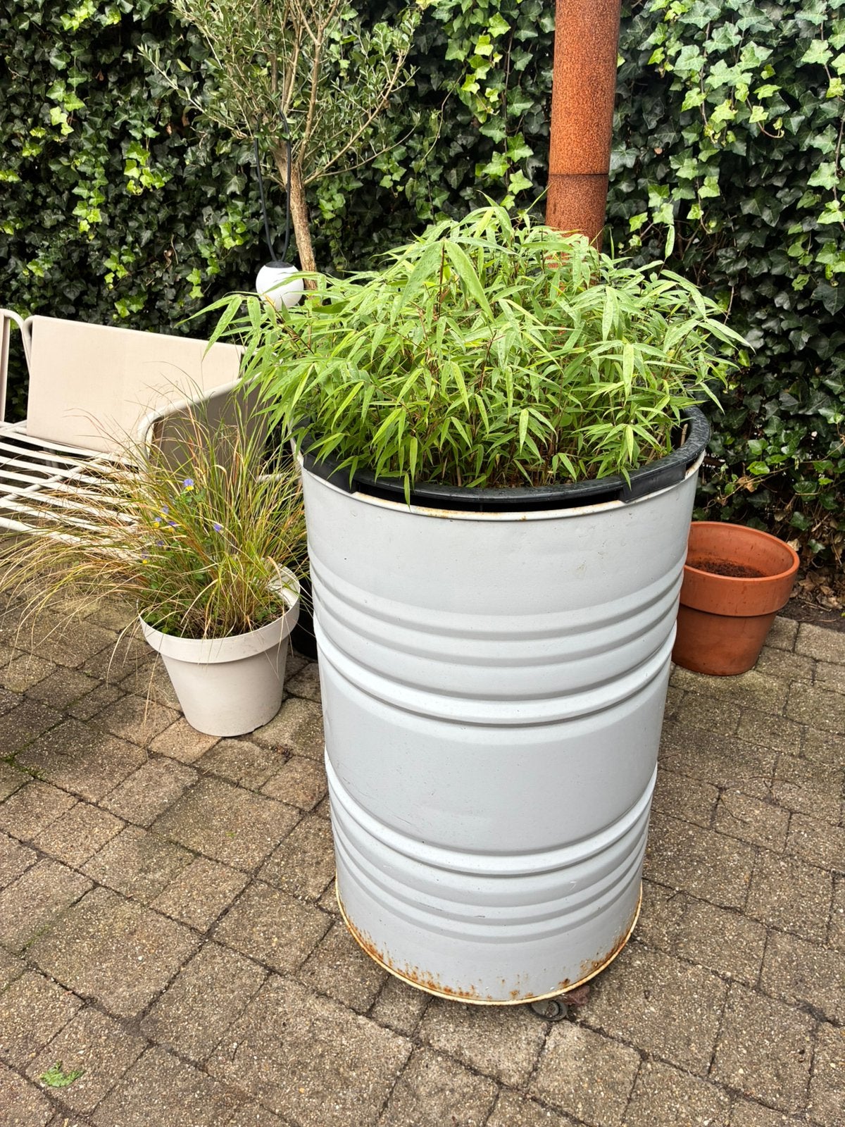 Olievat met plantenbak, Ophalen, Gebruikt, Rond, Metaal