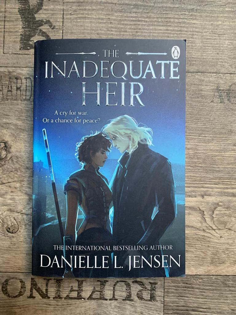 The inadequate heir - Danielle L Jensen 9781405955874, Boeken, Fantasy, Ophalen of Verzenden, Zo goed als nieuw