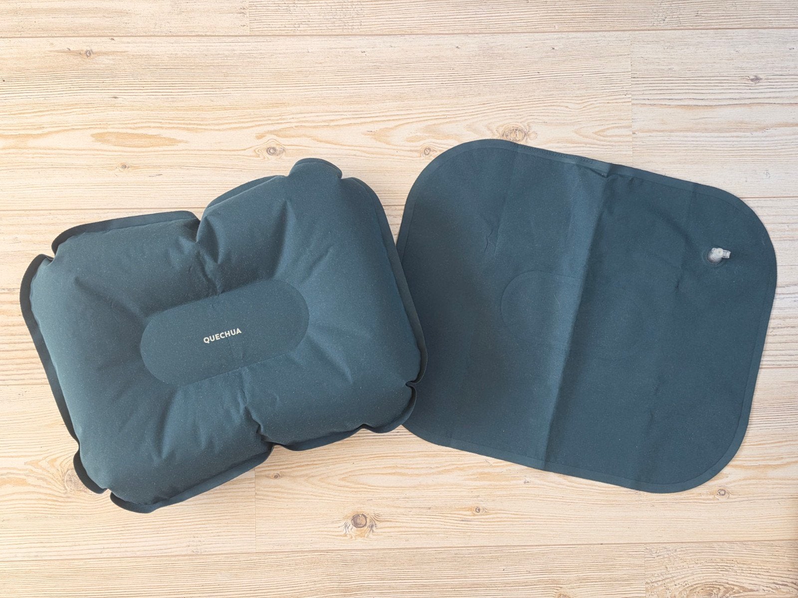 2 Quechua opblaasbare hoofdkussens voor kamperen, Ophalen of Verzenden, Zo goed als nieuw