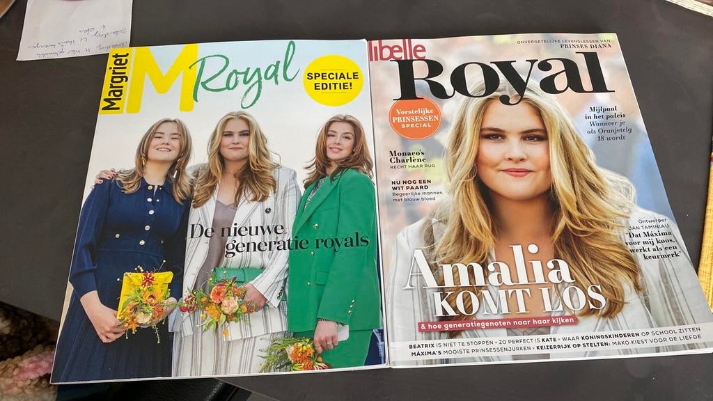 Twee leuke  Royal bladen, Ophalen of Verzenden, Zo goed als nieuw, Tijdschrift of Boek