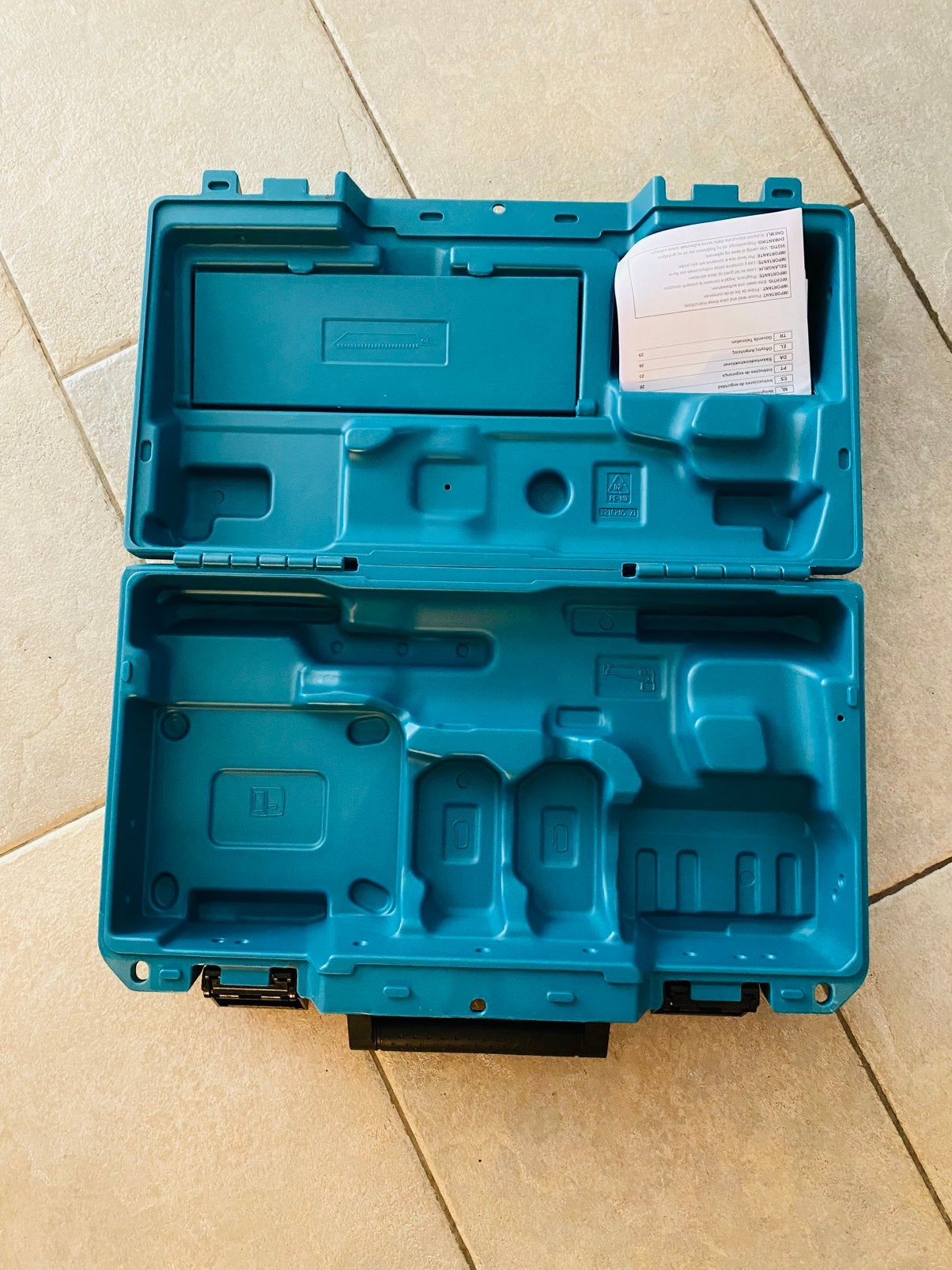 Makita koffer tbv accu reciprozaag, Info@makita.nl, Park forum 1101, Eindhoven, Makita, Nieuw