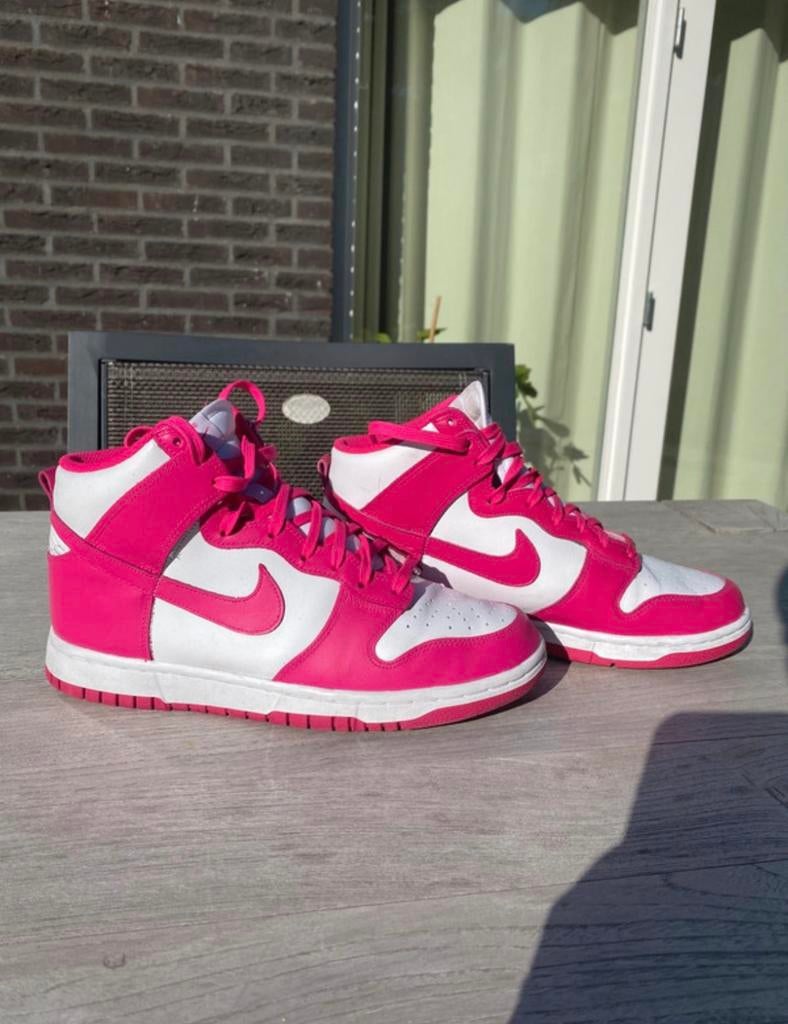 Nike dunk high pink prime, Ophalen of Verzenden, Roze, Sneakers of Gympen, Zo goed als nieuw