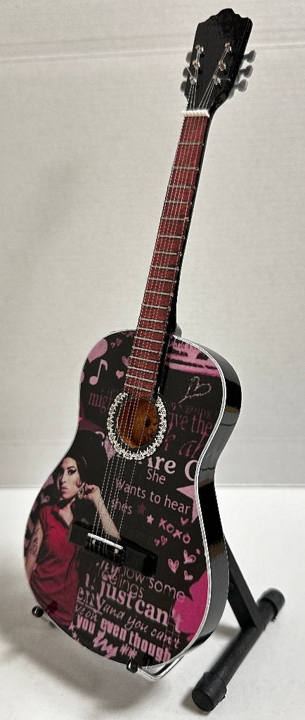 Amy Winehouse miniatuur gitaat 25cm mini guitar decoratie, Info@deconoord.nl, Deco Noord, Nieuw, Ophalen of Verzenden