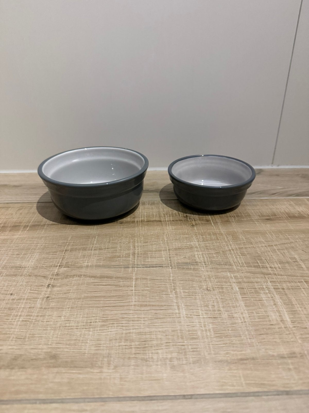 Stenen voerbakjes 15 en 13 cm, Ophalen of Verzenden, Nieuw