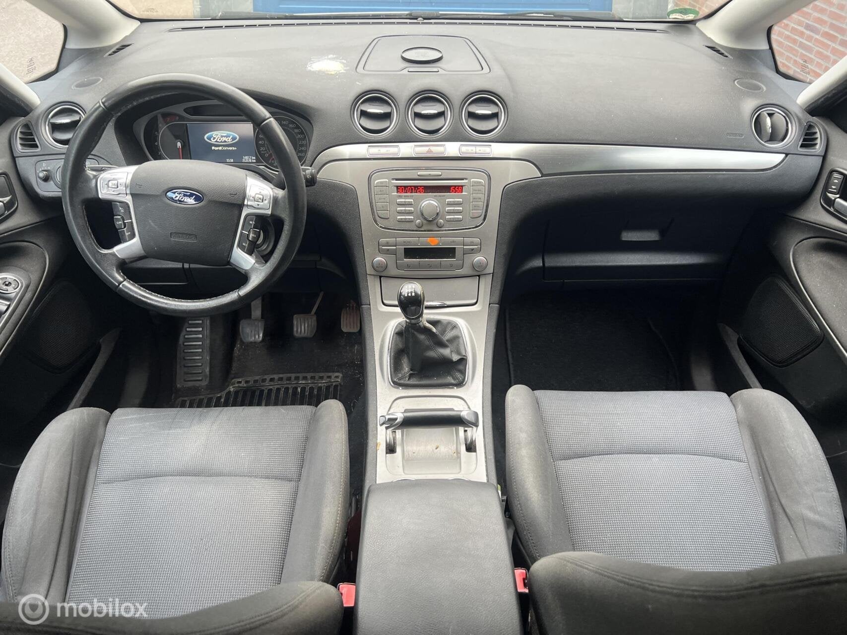 Ford S-Max 2.0 Titanium 7p. | Koppakking stuk!, Auto's, Ford, Voorwielaandrijving, 145 pk, Gebruikt, 4 cilinders