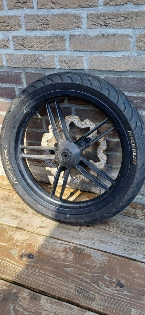 Yamaha tzr 50 voorwiel met band en remschijf, Ophalen, Gebruikt, Overige typen