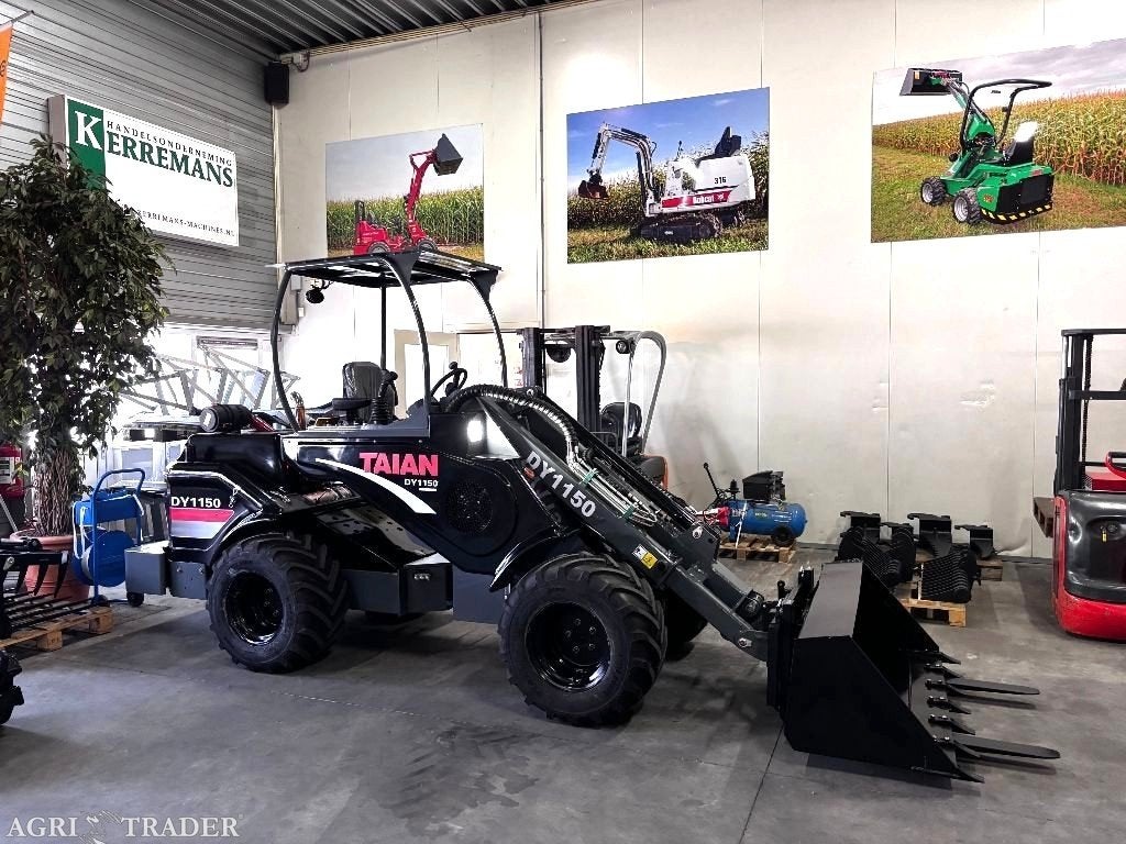 Dikke TAIAN DY1150 minishovel telescooplader met 4 cil. YANM