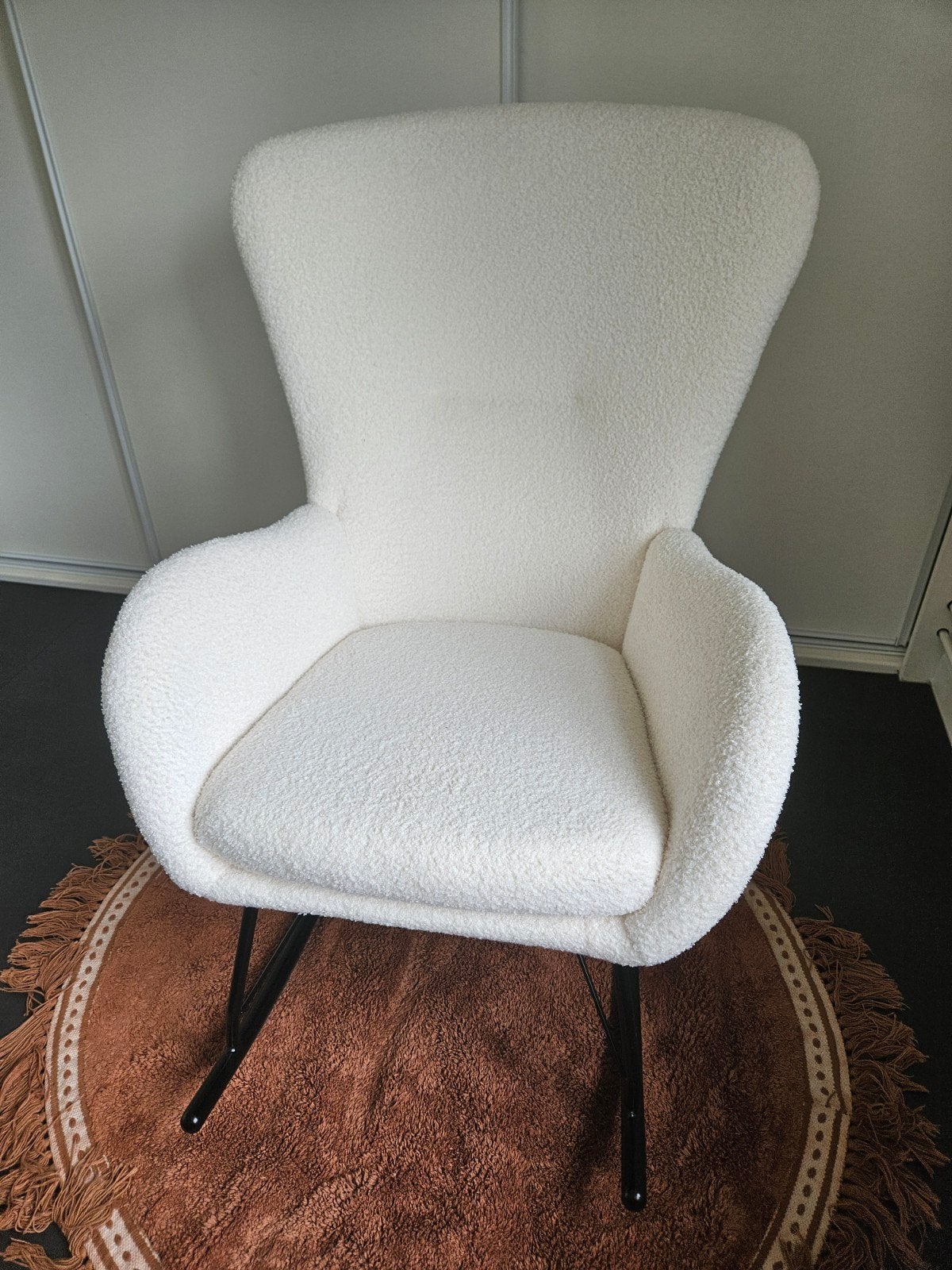 Moderne bouclé schommelstoel – creme teddy stof, Ophalen, Overige kleuren, Zo goed als nieuw, Eén