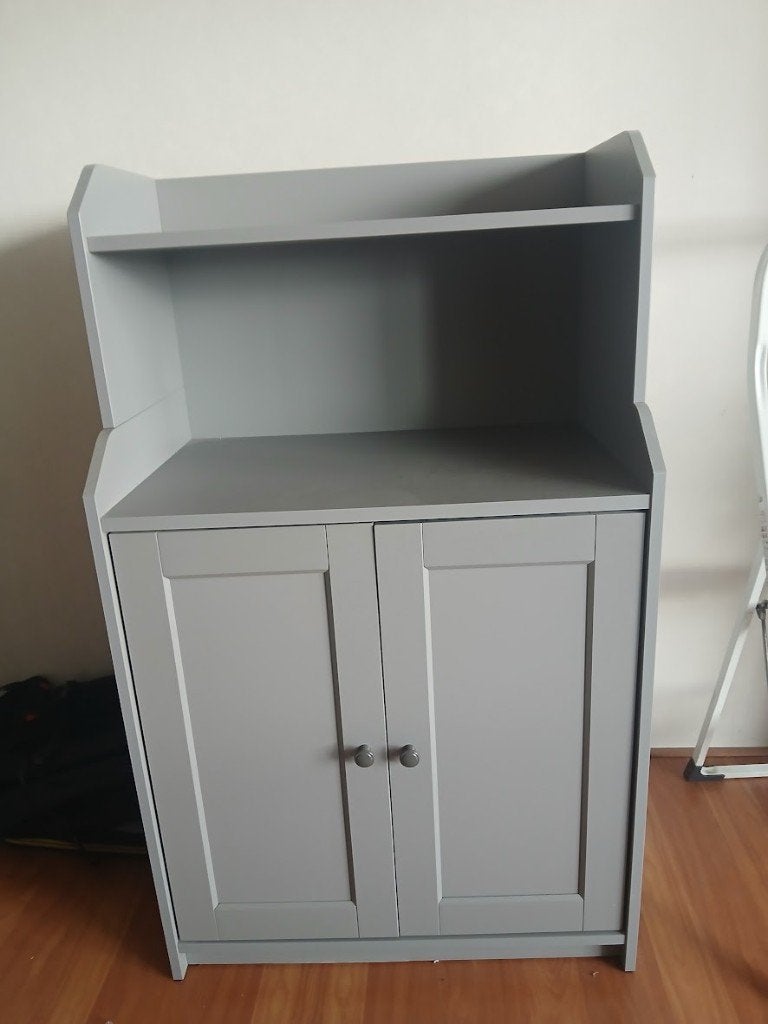 IKEA HAUGA kast met 2 deuren – Grijs (70x116 cm), Ophalen, Met deur(en), 50 tot 100 cm, Zo goed als nieuw