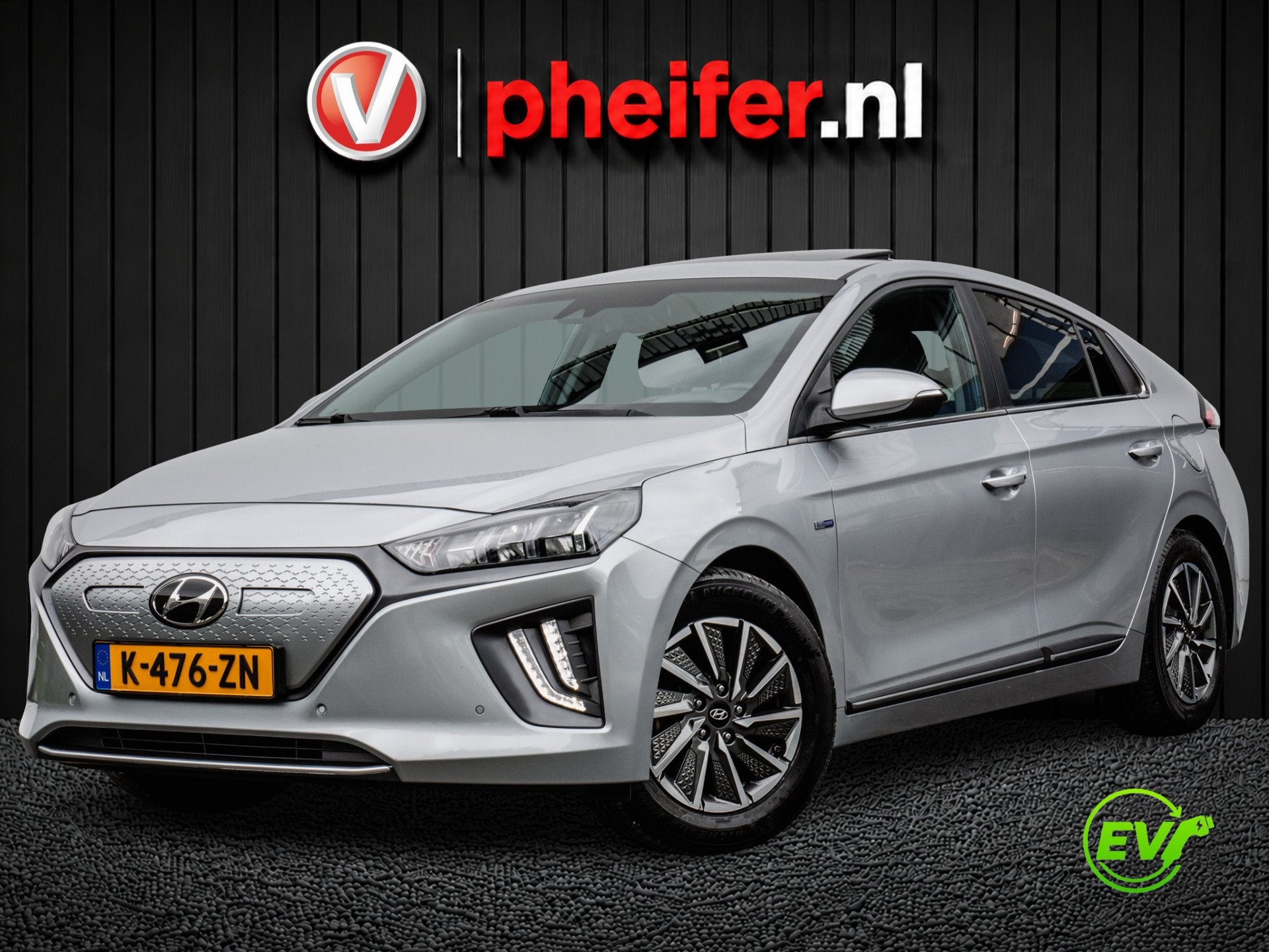 Hyundai IONIQ Premium EV 38 kWh SOH 99% Warmtepomp/ Trekhaak, Auto's, Hyundai, Gebruikt, Zwart, Met garantie (alle), IONIQ