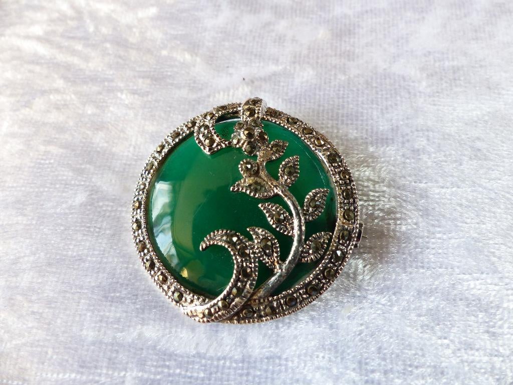 Mooie Ronde Zilveren Broche - Groen met Markesietjes, Sieraden, Tassen en Uiterlijk, Antieke sieraden, Verzenden, Zilver, Broche