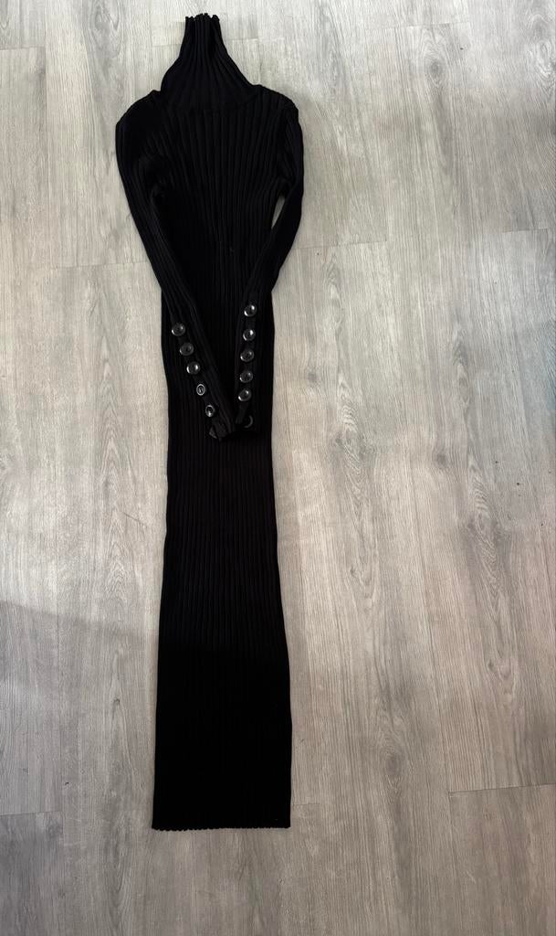 Zara zwarte jurk met knopen - amper gedragen, Kleding | Dames, Jurken, Zwart, Ophalen of Verzenden, Zo goed als nieuw, Maat 36 (S)