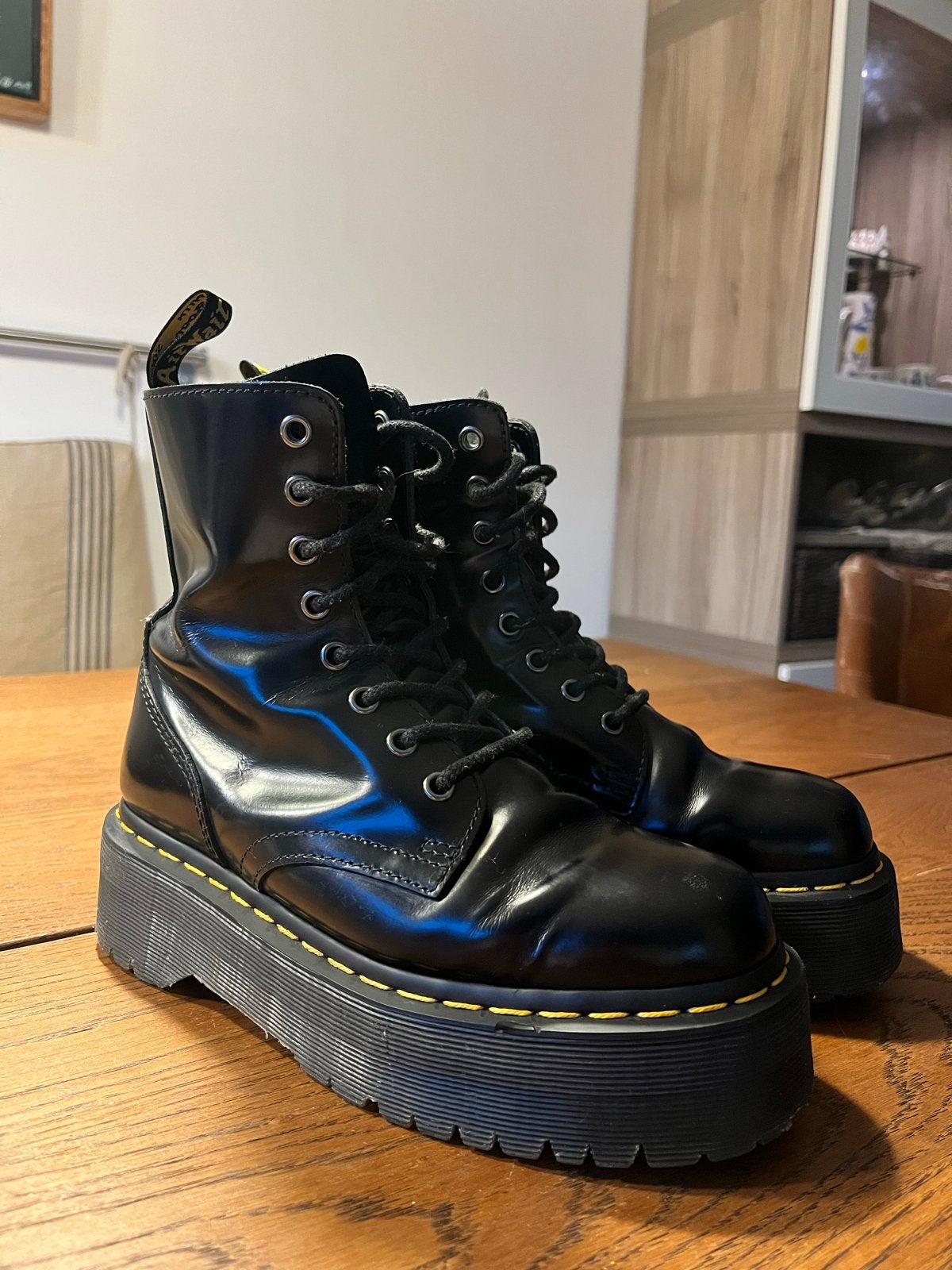 Dr. Martens Jadon Smooth Leren Platform Laarzen, Ophalen of Verzenden, Zo goed als nieuw, Zwart, Lage of Enkellaarzen