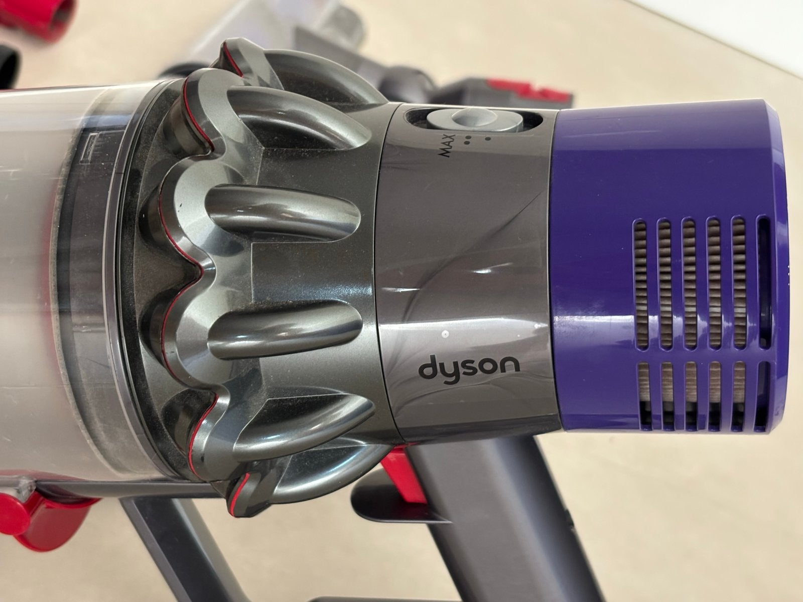Dyson Steelstofzuiger met diverse accessoires, Witgoed en Apparatuur, Stofzuigers, Zo goed als nieuw, Steelstofzuiger, Dyson, Draadloos
