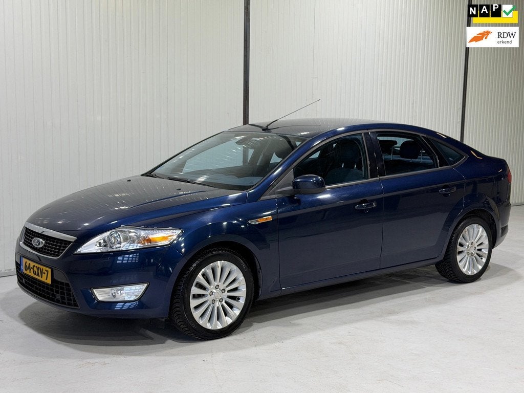 Ford Mondeo 1.6-16V Titanium NAVI - CLIMA - NWE APK - TREKHA, Auto's, Ford, Voorwielaandrijving, 1596 cc, 125 pk, Gebruikt