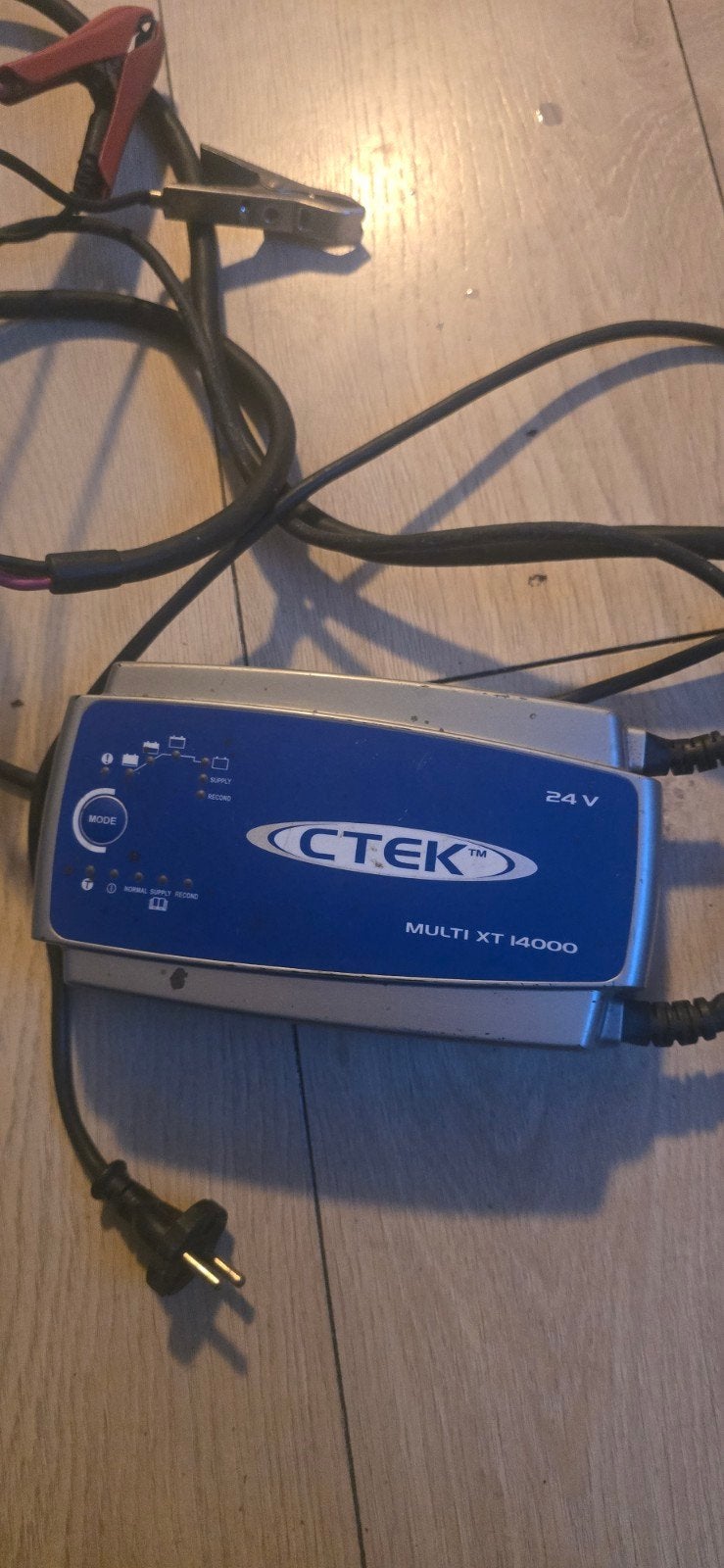 24 volt oplader, Ophalen of Verzenden