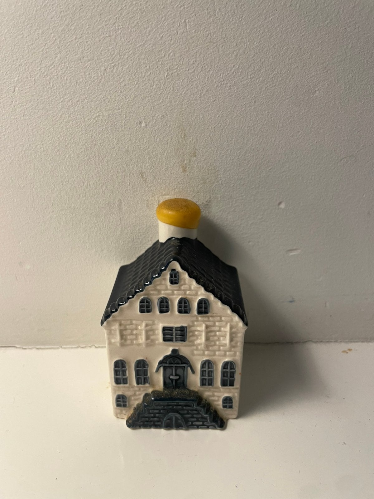 KLM huisje nummer 4, Verzenden, Zo goed als nieuw, 1 t/m 20, Gevuld