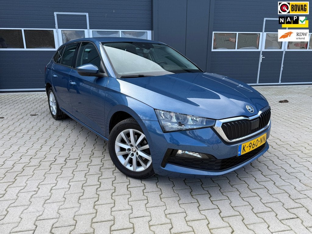 Skoda Scala Automaat van eerste eigenaar, Gebruikt, Euro 6, Blauw, 620 kg