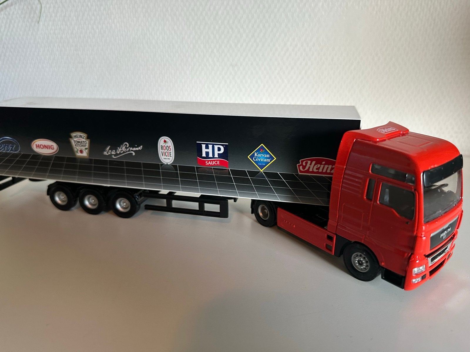 MAN Truck met Heinz trailer - Schaal 1:50, Overige merken, 1:32 tot 1:50, Ophalen of Verzenden, Zo goed als nieuw