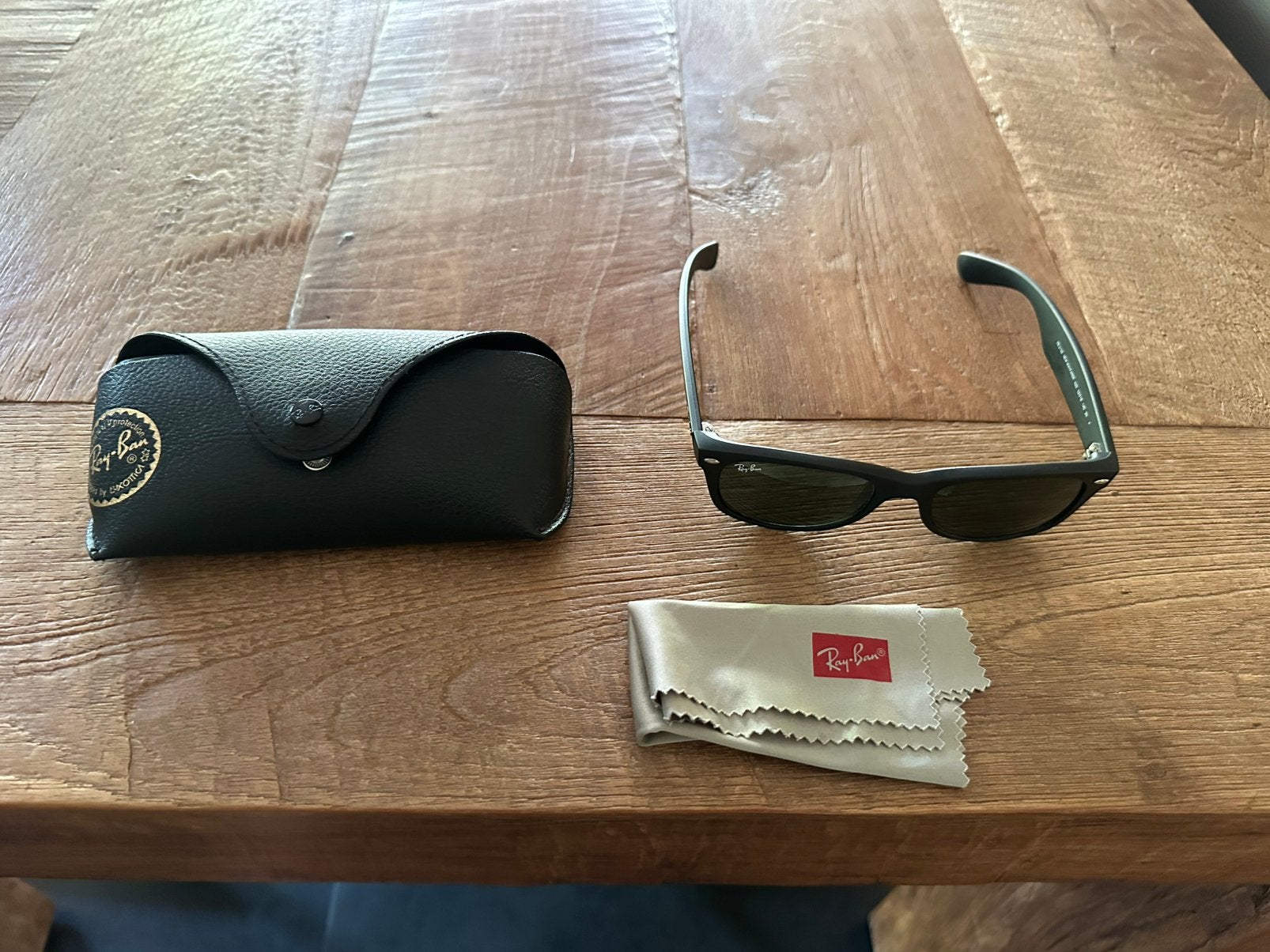 Ray-Ban zonnebril jongen/ kind, Sieraden, Tassen en Uiterlijk, Zonnebrillen en Brillen | Heren, Ophalen, Zonnebril, Zwart, Zo goed als nieuw