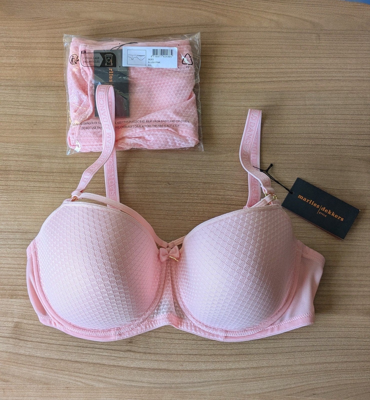 Marlies Dekkers BH 75D en shortje XL - Nieuw, Kleding | Dames, Marlies Dekkers, Ophalen of Verzenden, Roze, Setje