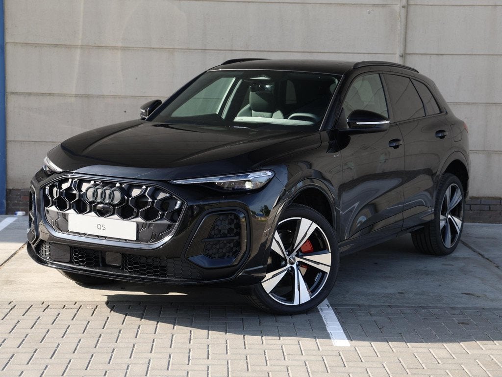 Audi Q5 S edition Competition 367 PK | Luchtvering | Trekhaa