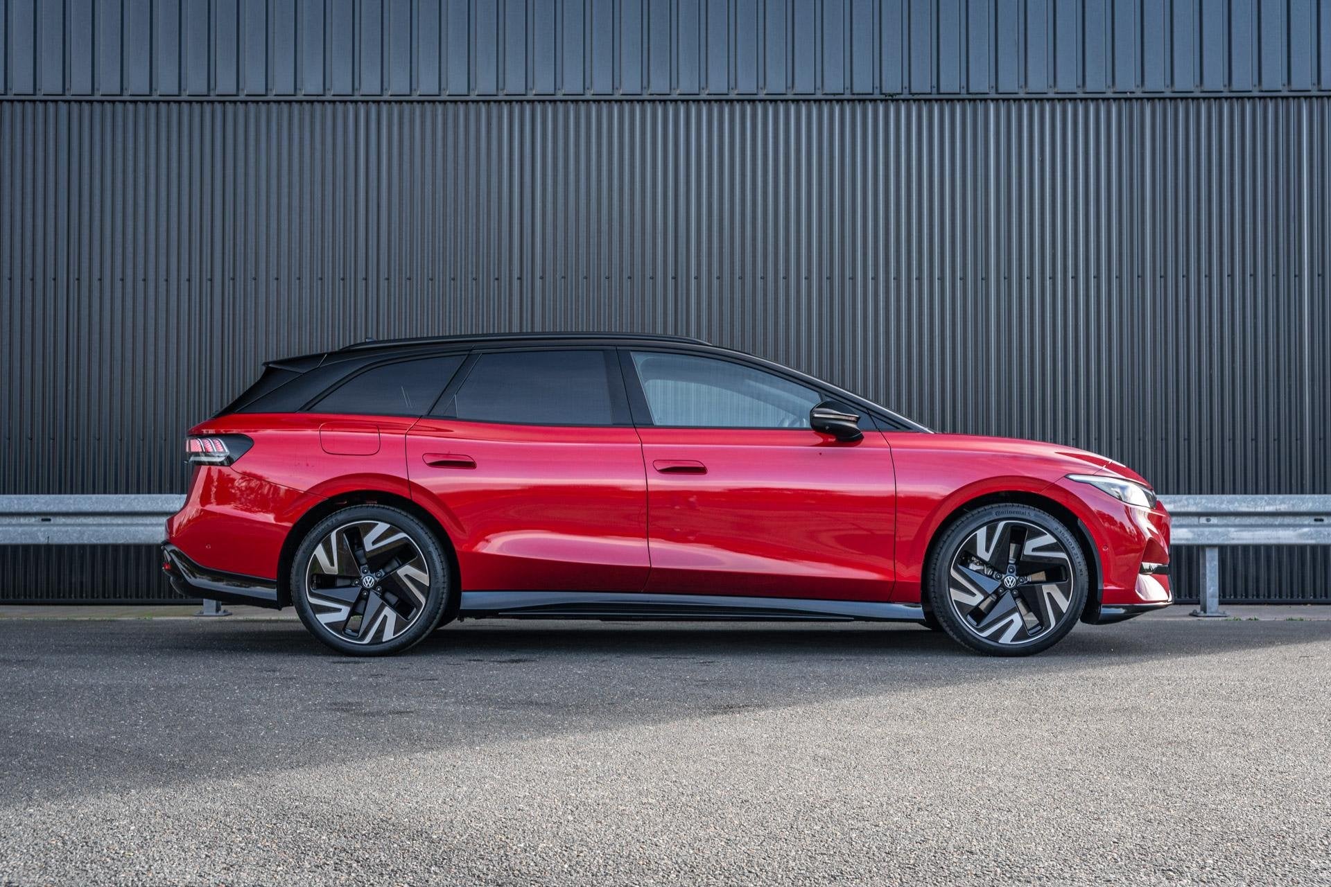 Volkswagen ID.7 Tourer 286pk Pro Limited Edition 77 kWh | Tr, Auto's, Automaat, 12 maanden, Achterwielaandrijving, 1000 kg