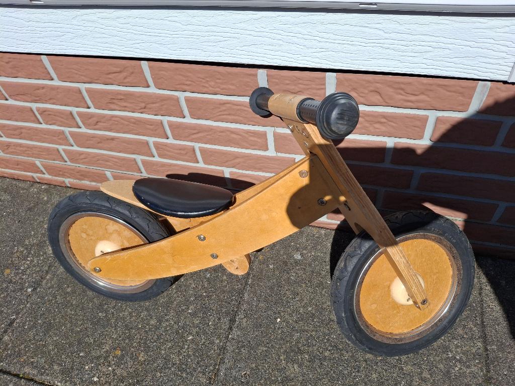 Te koop houten loopfiets, Kinderen en Baby's, Speelgoed | Buiten | Voertuigen en Loopfietsen, Ophalen, Gebruikt, Loopfiets