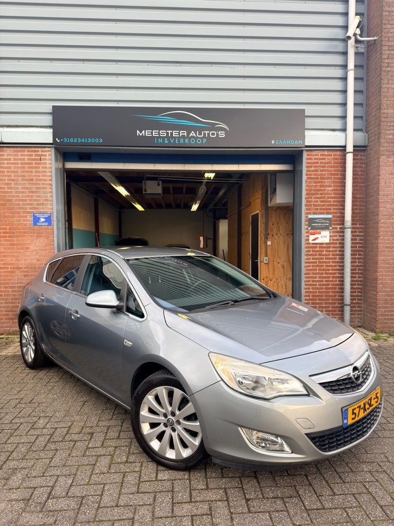 Opel Astra 1.6 Cosmo PARKEERSENSOR/AIRCO, Auto's, Voorwielaandrijving, 680 kg, 4 cilinders, 116 pk