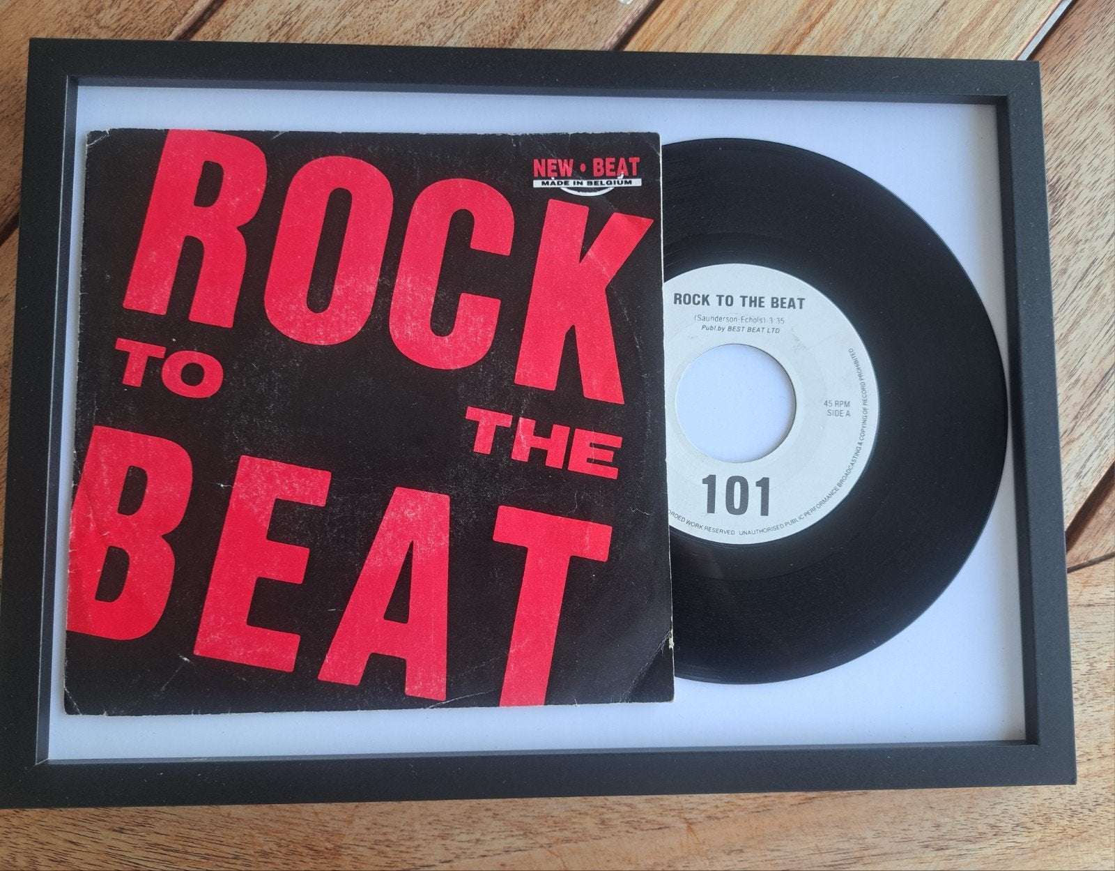 New Beat! Rock to the Beat single ingekaderd, Ophalen of Verzenden, Zo goed als nieuw, Pop