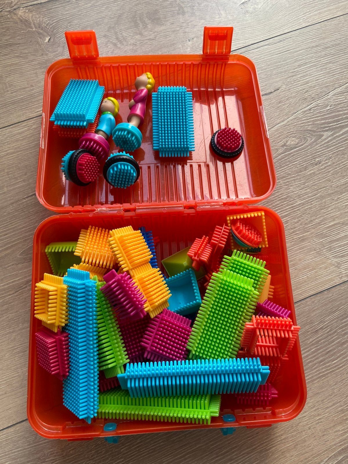 Bristle blocks nopper bouwen, Ophalen, Zo goed als nieuw