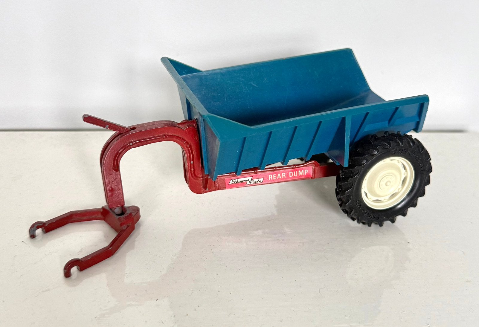 Britains Ltd Farm rear dumper trailer, Verzenden, Gebruikt, Tractor of Landbouw, Britains